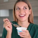 ¿Cuál es el mejor momento para comer yogur según los nutricionistas?